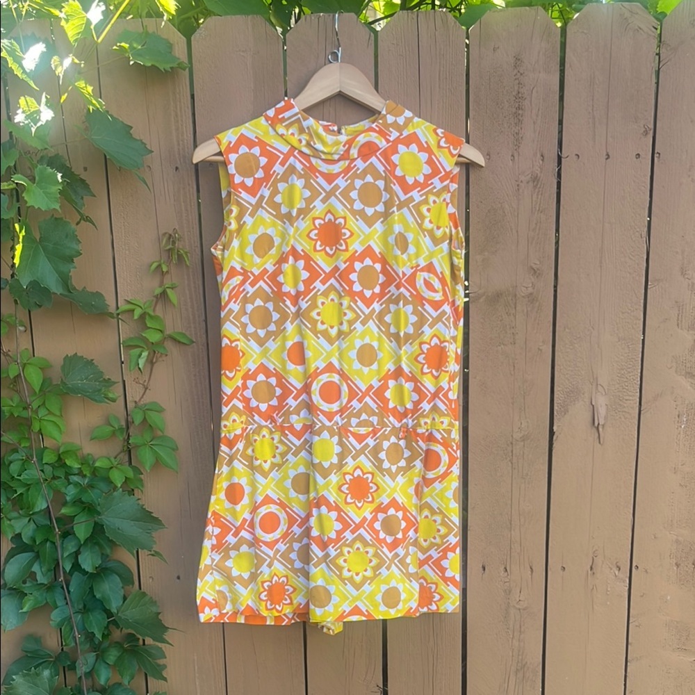 Vintage Floral Pattern Playsuit/Romper